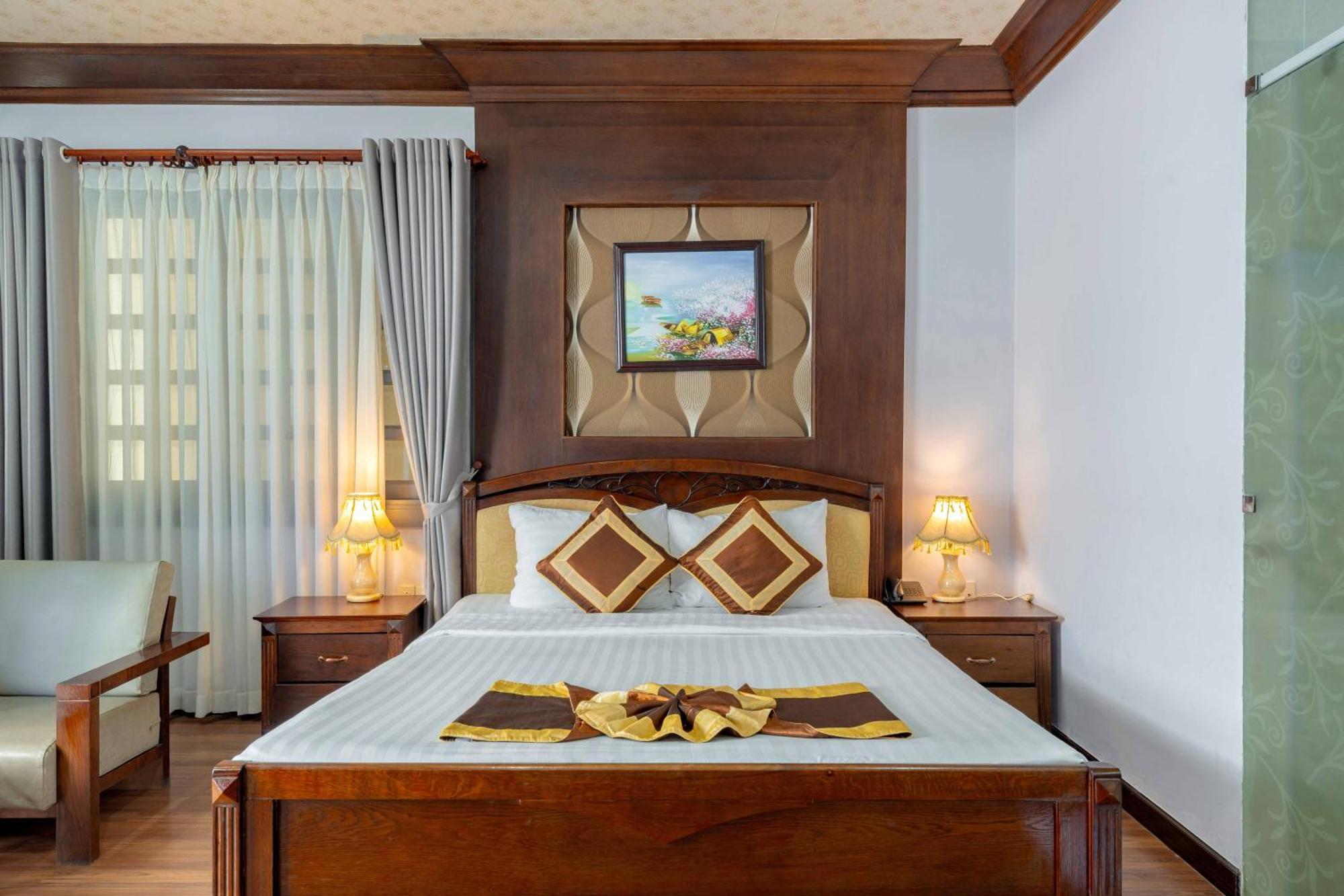 แรมแบรนด์ โฮเต็ล ญาจาง Hotel ภายนอก รูปภาพ